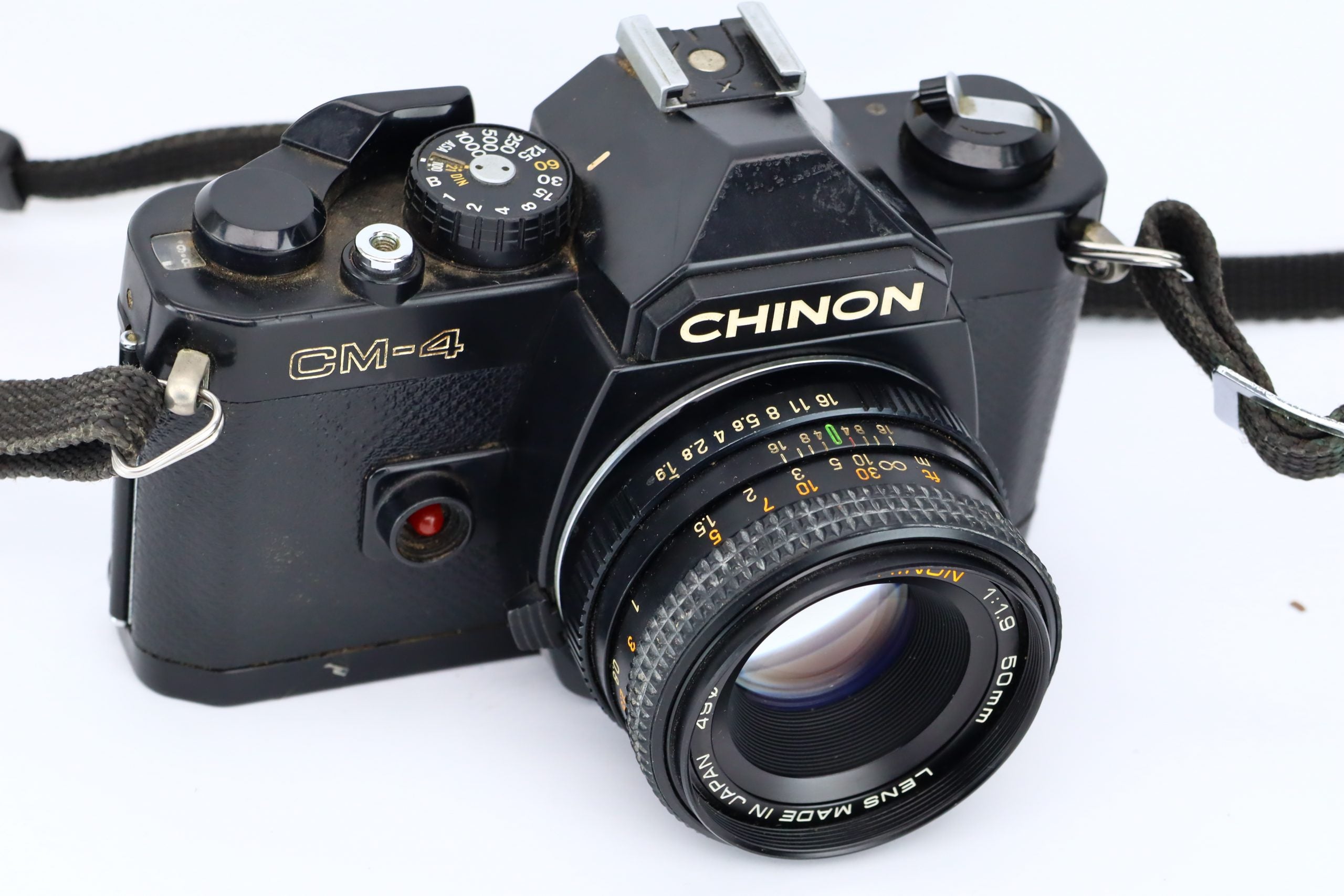 Chinon CM-4 + 50mm 1:1,9 – Hard to Find Camera Store