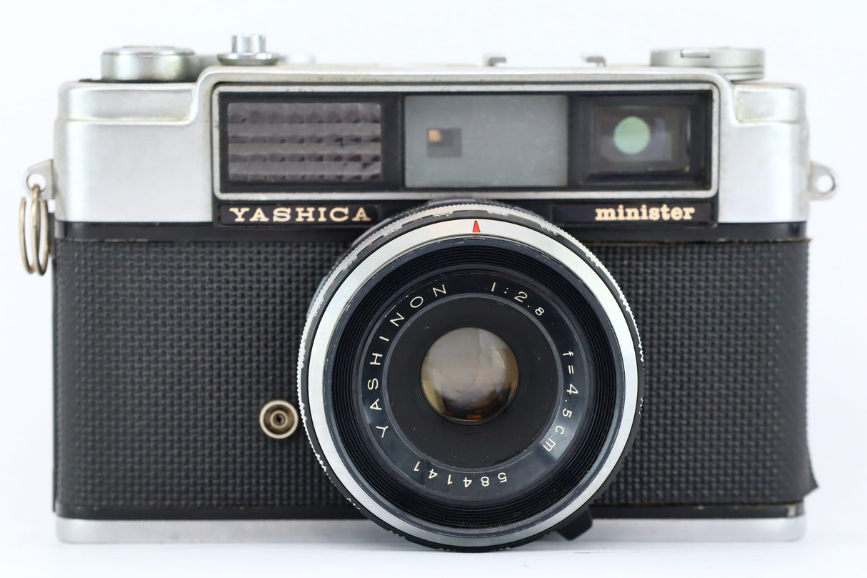 Yashica minister