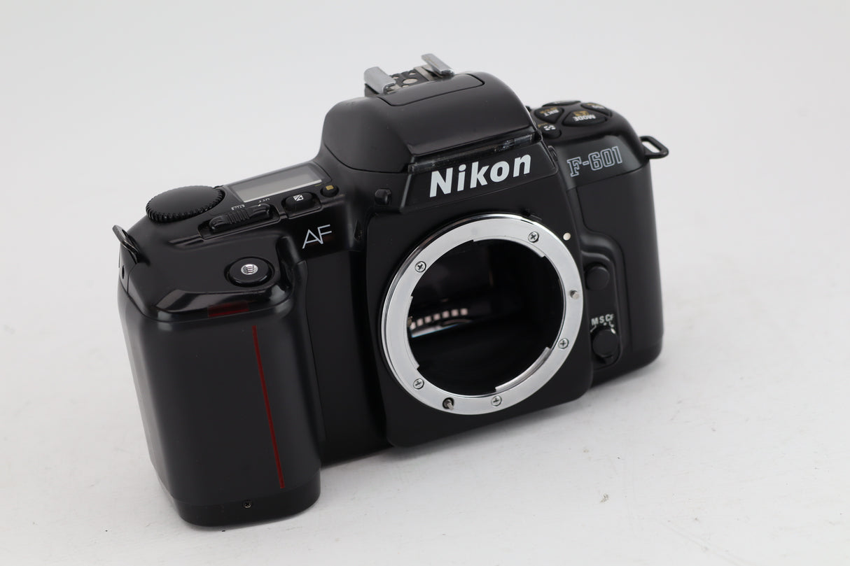 Nikon F-601