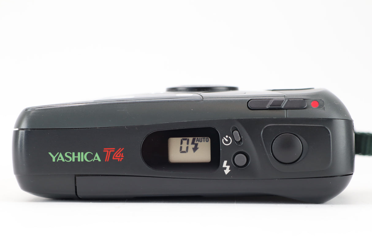 Yashica T4 35mm 3,5 Safari limited edition