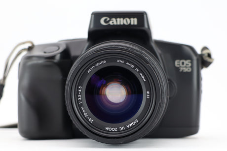 Canon EOS 750 + Sigma 28-70mm 3,5-4,5