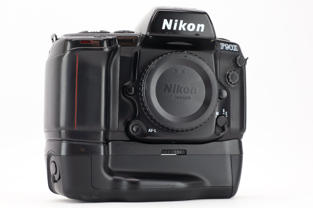 Nikon F90X + Battery grip