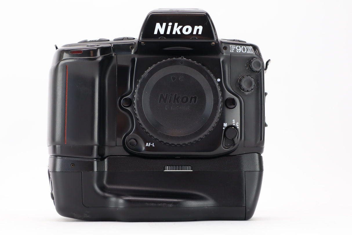 Nikon F90X + Battery grip