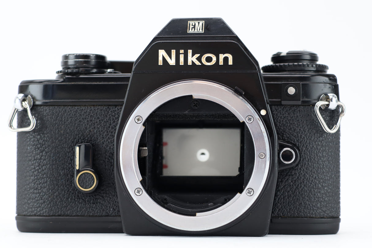 Nikon EM