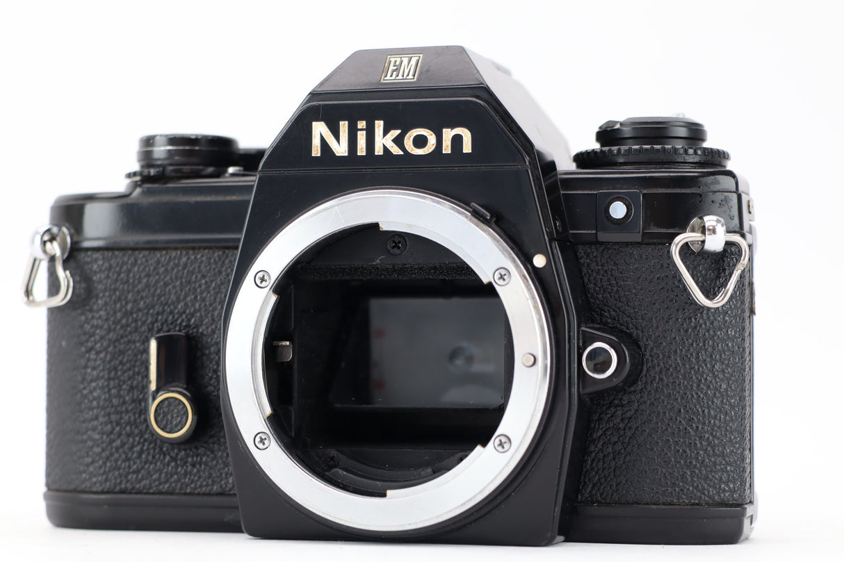 Nikon EM