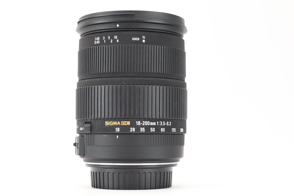 Sigma DC 18-200mm 3,5-6,3