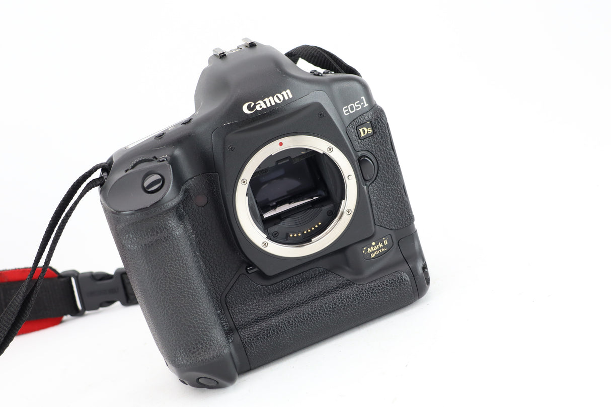 Canon EOS-1Ds mark II