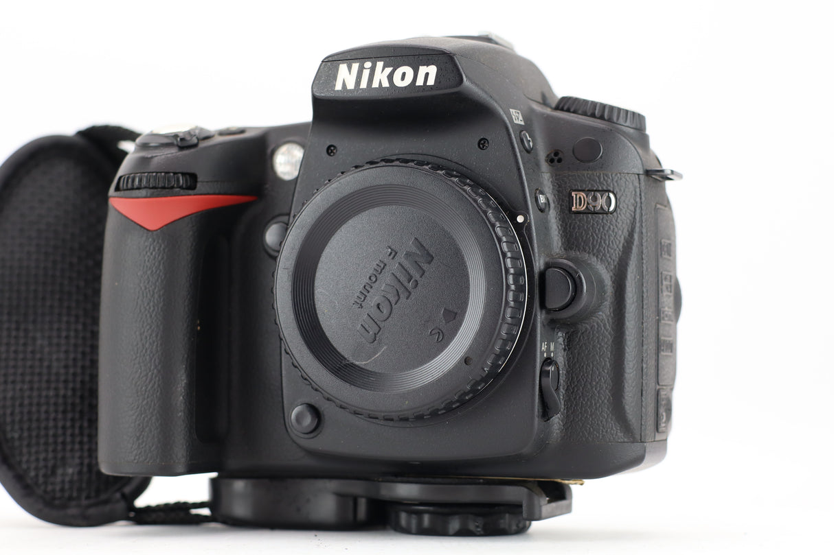 Nikon D90