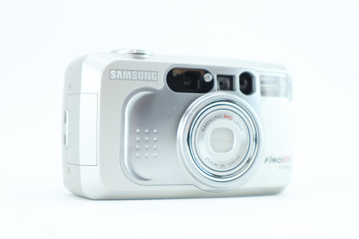 Samsung Fino 105 super with a 38-105mm lens