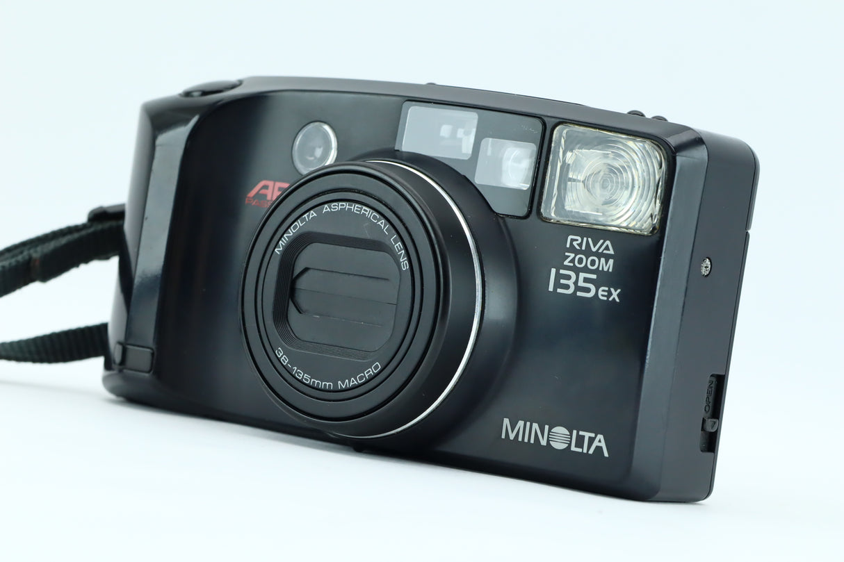 Minolta Riva zoom 135 EX | Objectif 38-135 mm