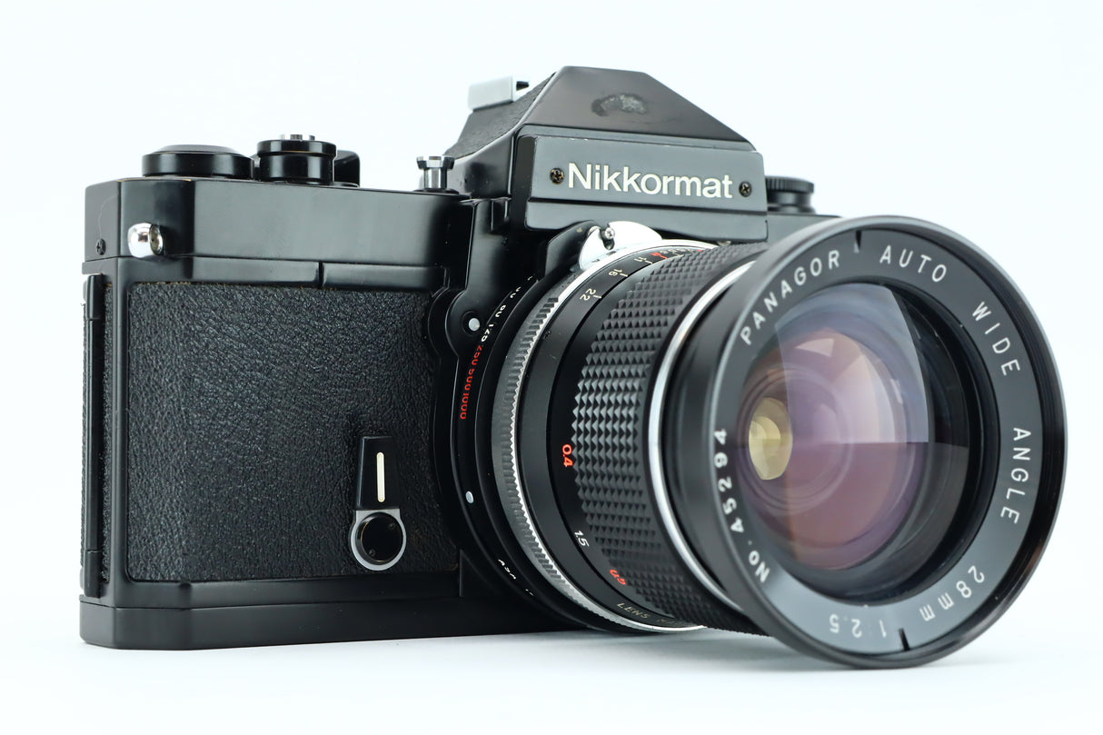 Nikkormat FT2 + 28mm 2,5