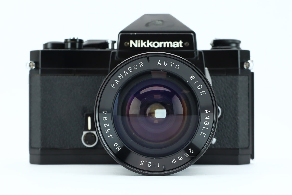 Nikkormat FT2 + 28mm 2,5