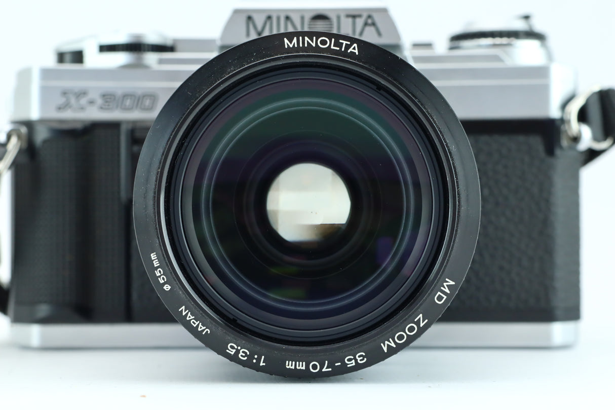 Minolta X-300+MD 35-70mm 3,5