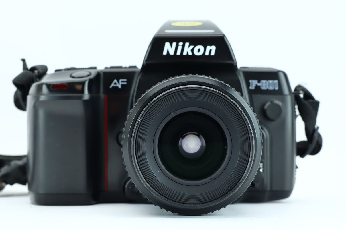 نيكون AF F-801 + عدسة AF NIKKOR مقاس 35-80 مم 4-5,6