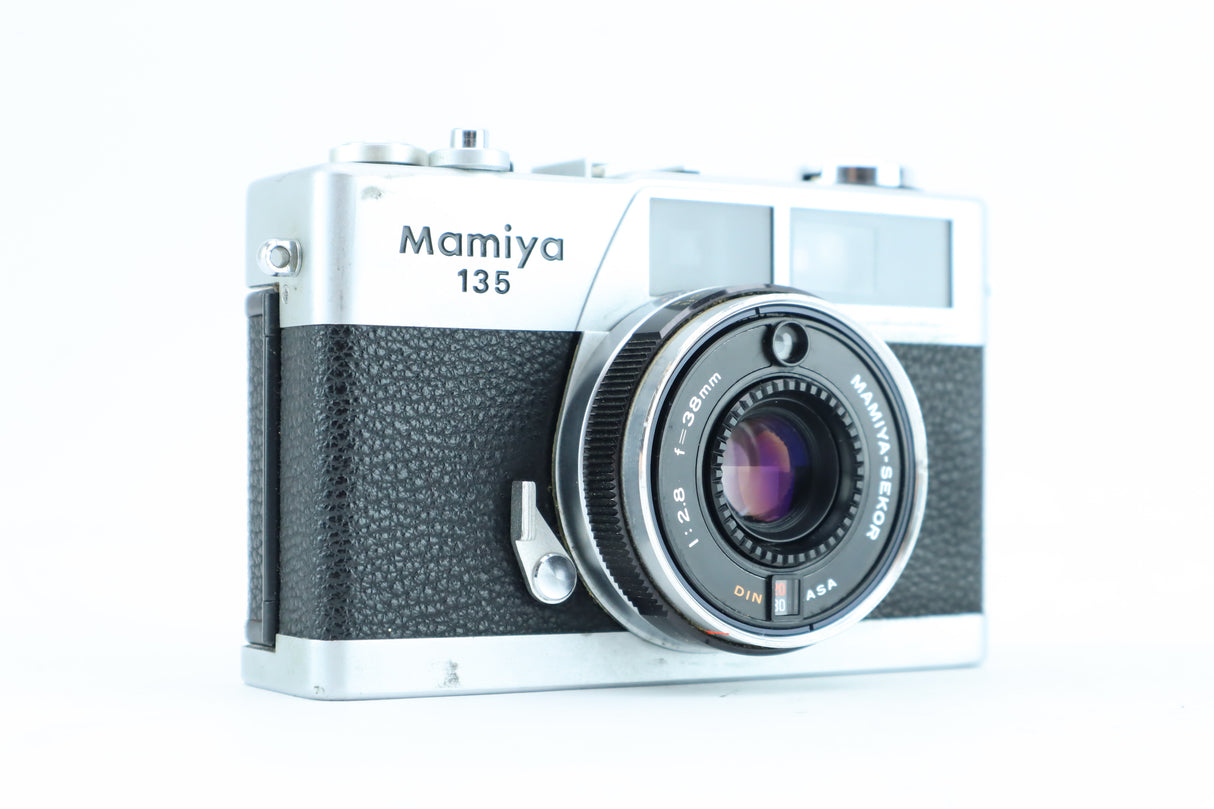 Mamiya 135 EE with Mamiya-Sekor 1:2.8 f=38mm lens