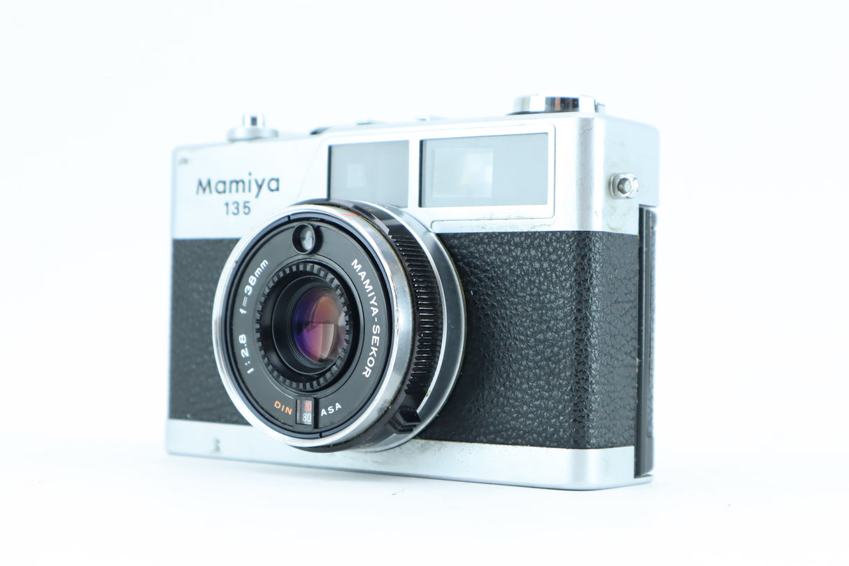 Mamiya 135 EE with Mamiya-Sekor 1:2.8 f=38mm lens