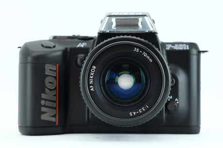 Nikon F-401S + AFNIKKOR 35-70mm 3,3-4,5