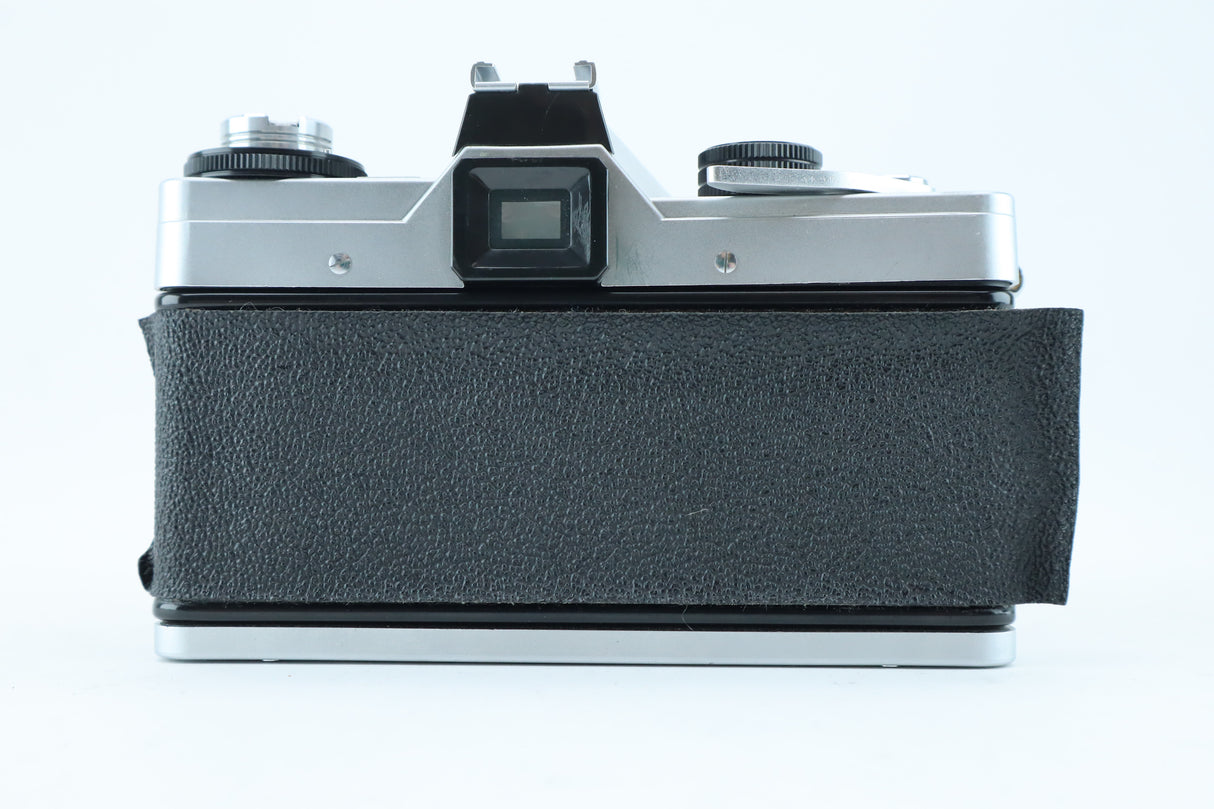 Paktica LB with mc auto 1:2,8 f/135mm lens