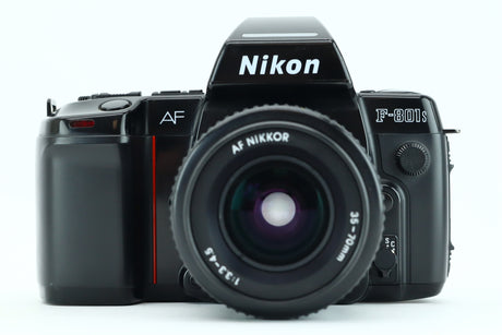 Nikon F801-S + 35-70 mm 3,3-4,5