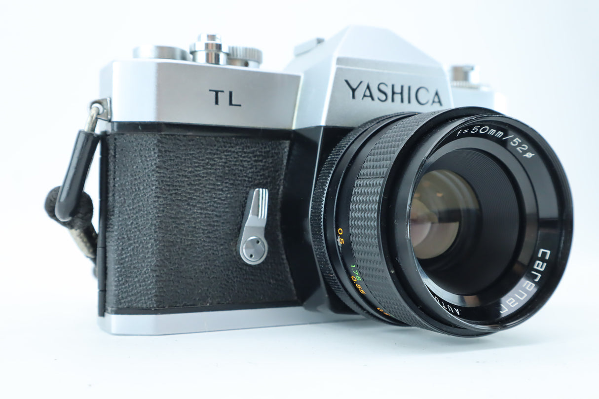 Yashica TL with carenar auto 1:1,8 50mm