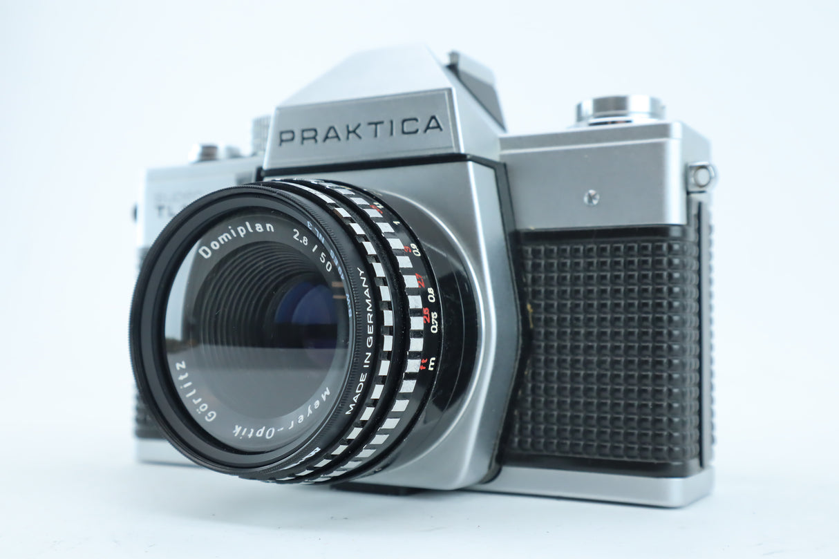 Praktica super TL1000 with domiplan 2,8/50mm lens