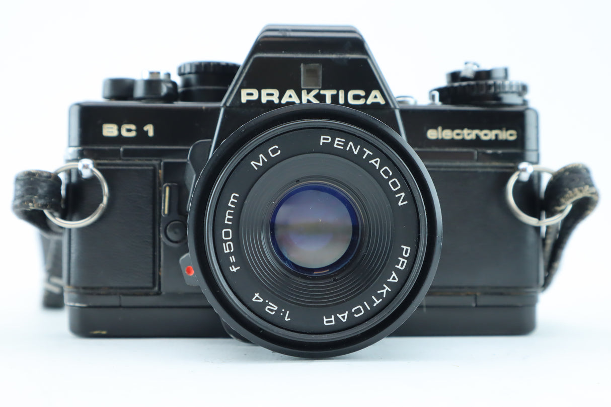 Praktica BC1 with prakticar 2,4/50mm MC