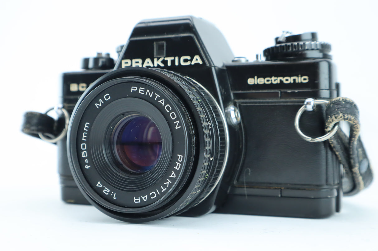 Praktica BC1 with prakticar 2,4/50mm MC