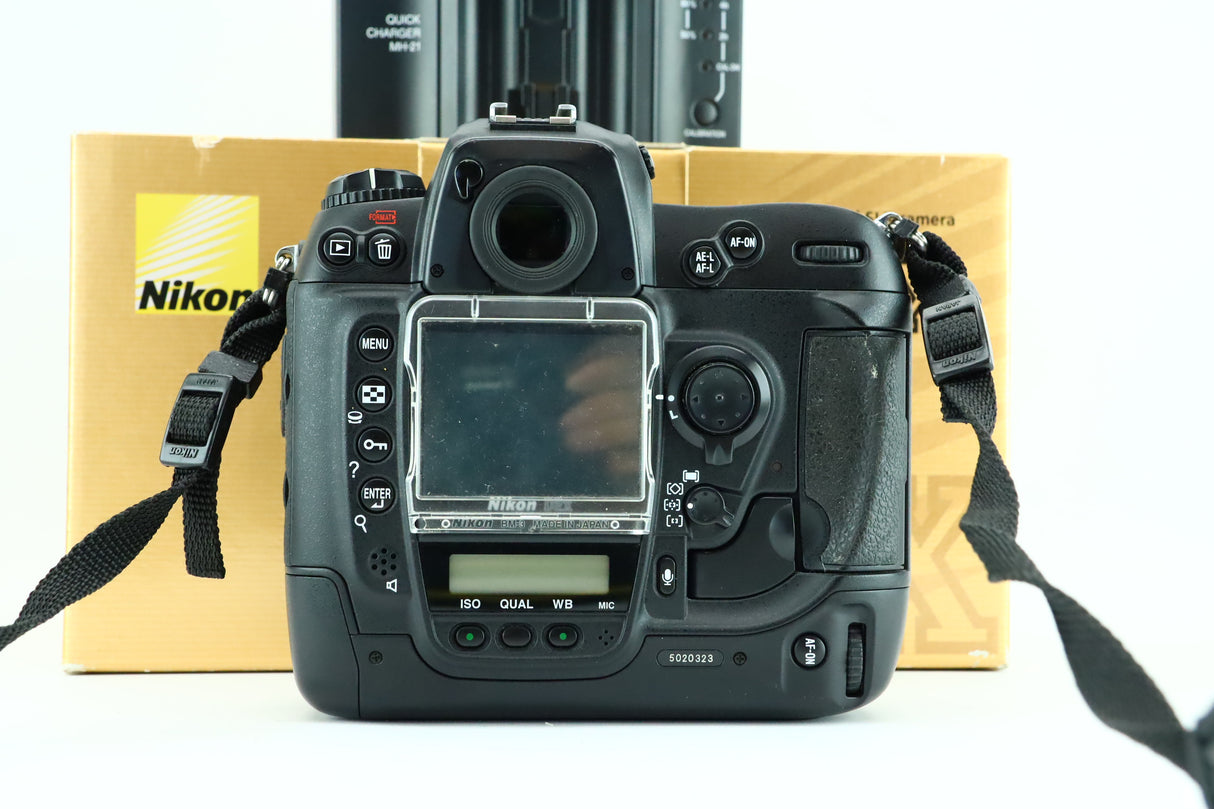 Nikon D2X camera with accessory included