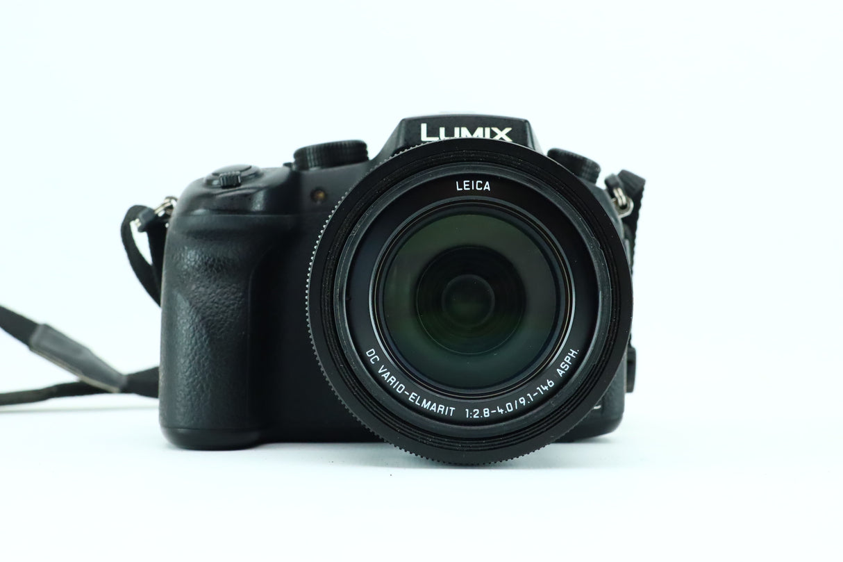 Panasonic Lumix DMC-FZ1000 with Leica DC Vario-Elmarit 1:2.8-4.0/9.1-146