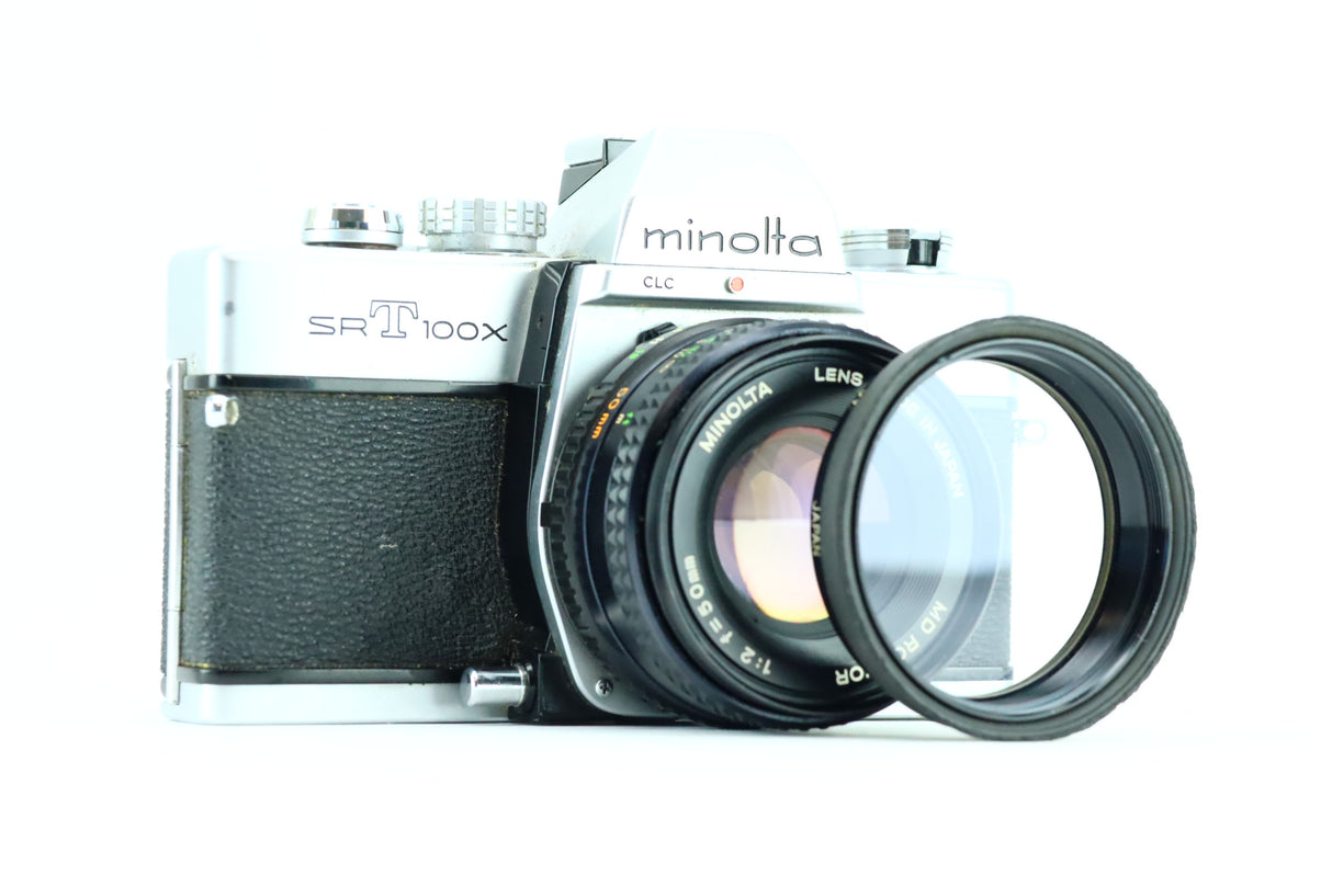 Minolta SRT100X con lente MD Rokkor f=50mm 1:2