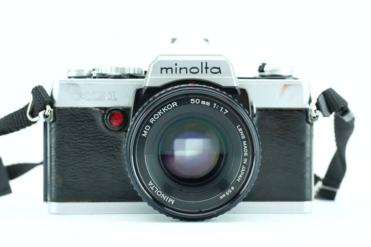 Minolta XG1 con lente MD Rokkor 50 mm 1:1.7