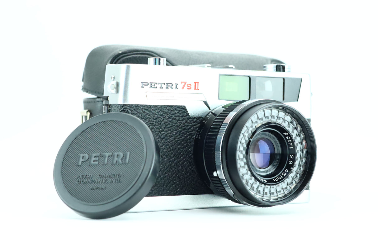 Petri 7s II con lente Petri 2.8 de 45 mm