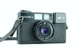 Yashica MF-2 con lente Yashica f=38mm 1:4