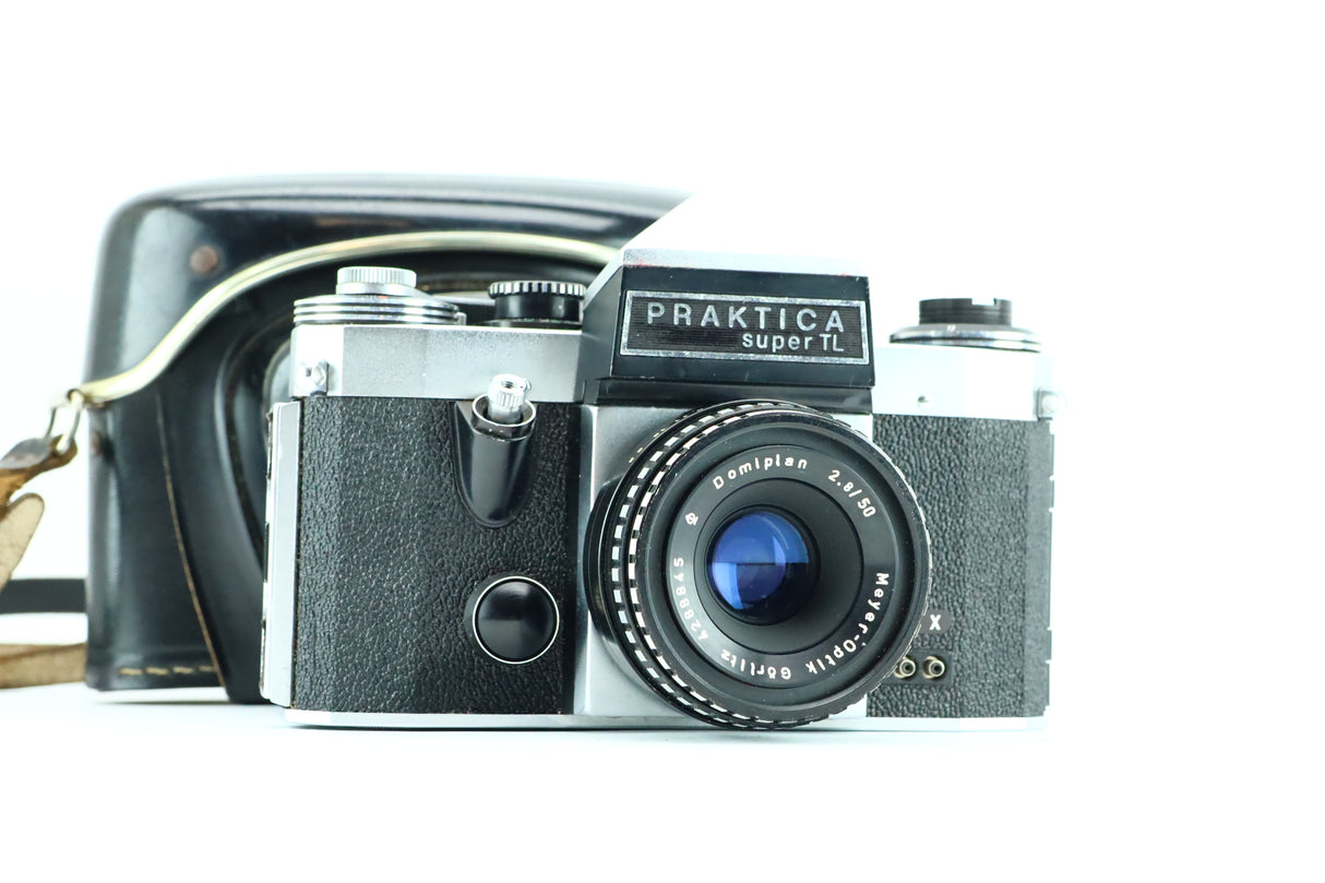 Praktica super TL with Domiplan 2.8/50 lens